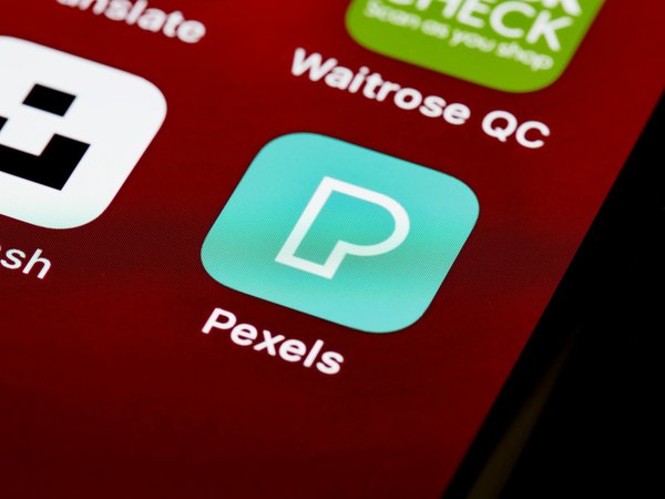 Comment choisir une agence intelligence artificielle pour votre transformation digitale