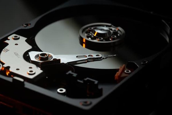 Quelle est la méthode la plus efficace pour restaurer les données d'un disque dur externe qui a été accidentellement formaté?